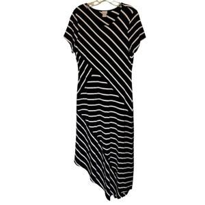 Chico’s black striped short sleeve asymmetrical hem maxi dress size 1 (M/8)